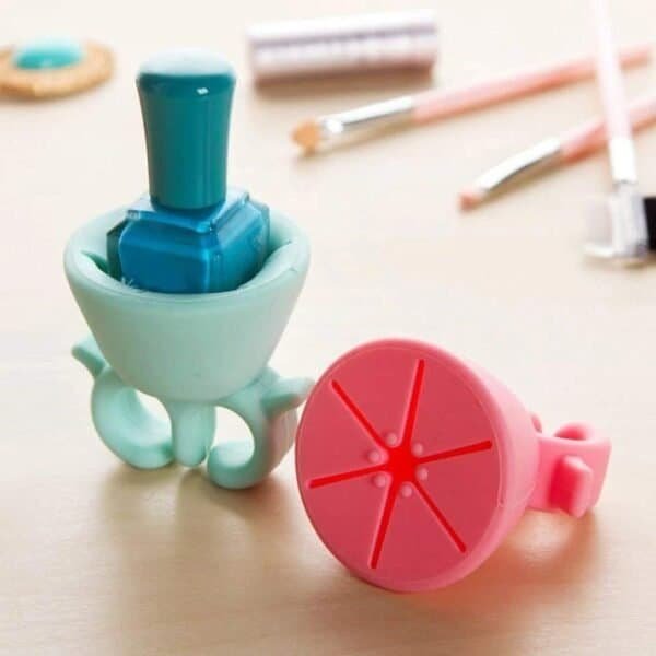 NAIL POLISH HOLDER